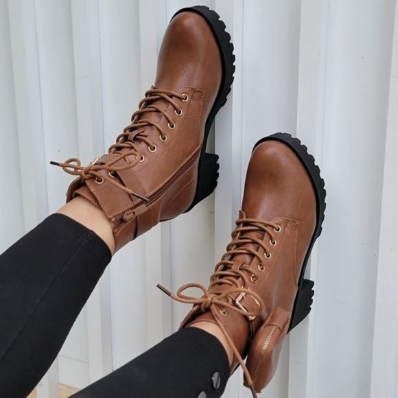 Tan Women's Lug Sole Ankle Lace Up Heeled Ankle Boots w Pouch - Picture 6 of 6